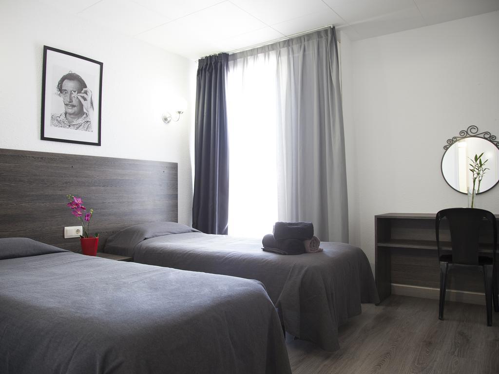 Apartaments Atzavara Calella Room photo