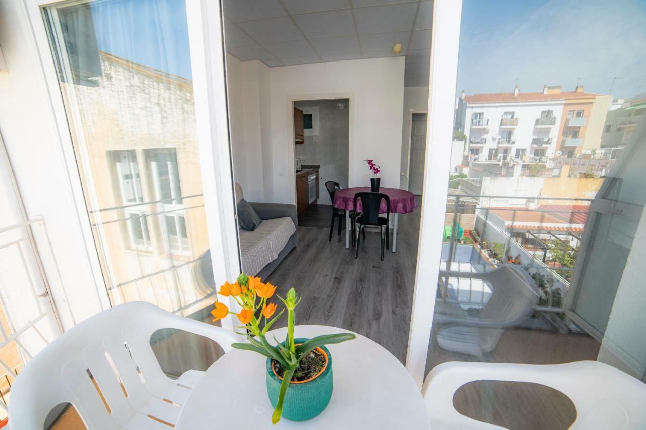 Apartaments Atzavara Calella Exterior photo