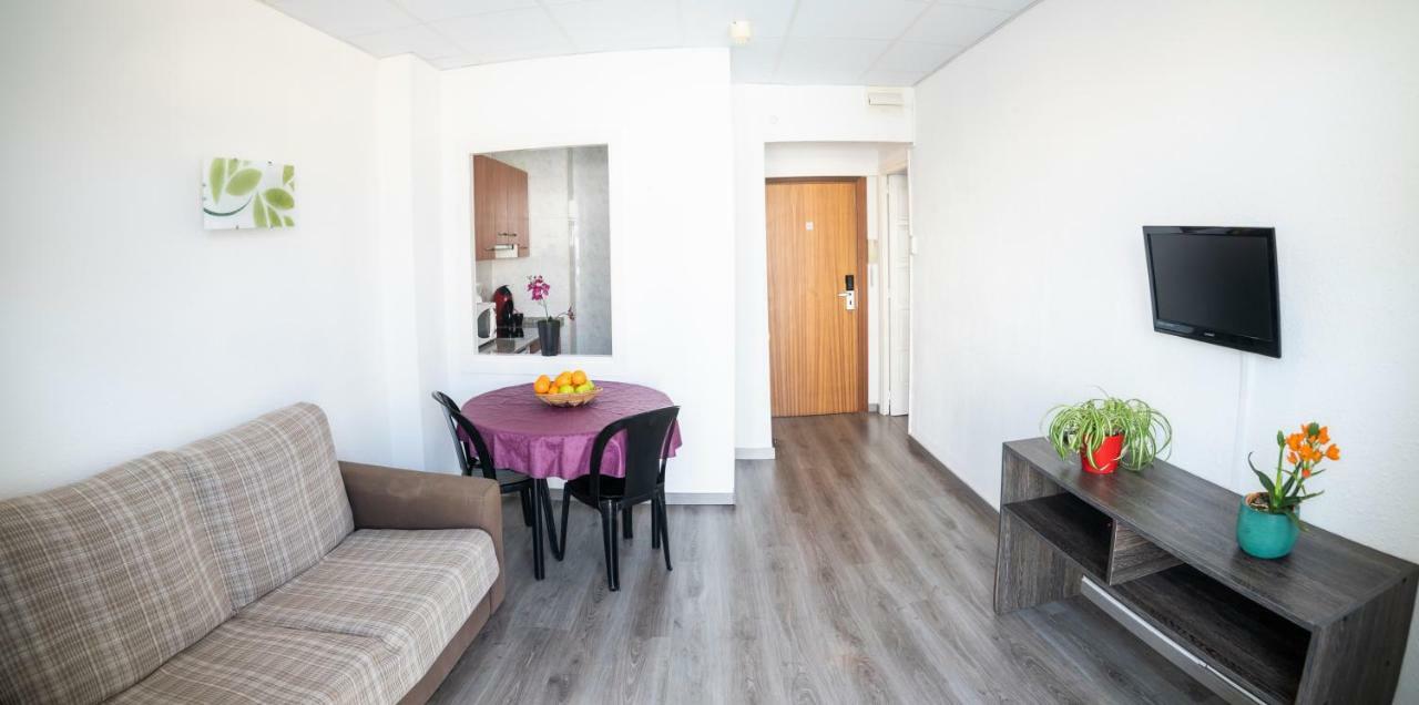 Apartaments Atzavara Calella Exterior photo